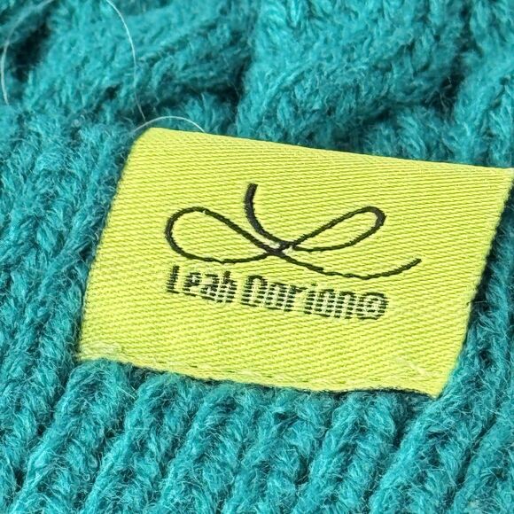 Oscardo Leah Dorion Strong Earth Woman Embroidered Knitted Hat Winter Beanie - Picture 5 of 8